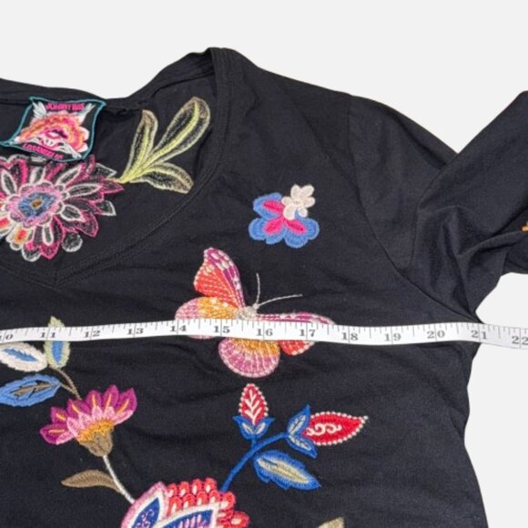 Johnny Was Gracey Trapunto Embroidered Floral Butterfly Boho Black Tee (Size M) - Picture 6 of 12